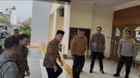 Jokowi Didampingi Kuasa Hukum Tiba-tiba Datangi Mapolresta Solo