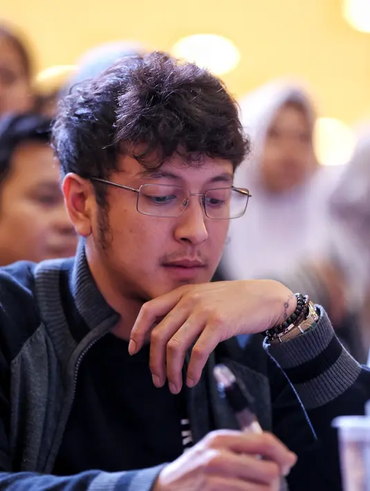 "Tadi saya tertarik lihat ada satu (finalis) main teater. Saya nilainya cukup tinggi. Itu menarik karena nggak semua sekolah diajarkan untuk main teater," jelasnya. (Adrian Putra/Bintang.com)