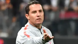 CV Mewah Osmar Loss Vieira, Calon Pelatih Persib: Beri 4 Gelar ke Buriram United, 1 Trofi Liga Iran ke Persepolis
