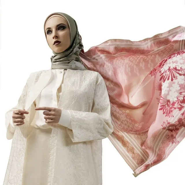 Koleksi Itang Yunasz ( Dok. Katonvie X Itang Yunasz)