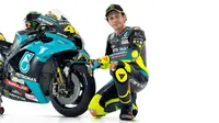 Valentino Rossi dengan tim barunya, Petronas Yamaha Sepang Racing Team (SRT)