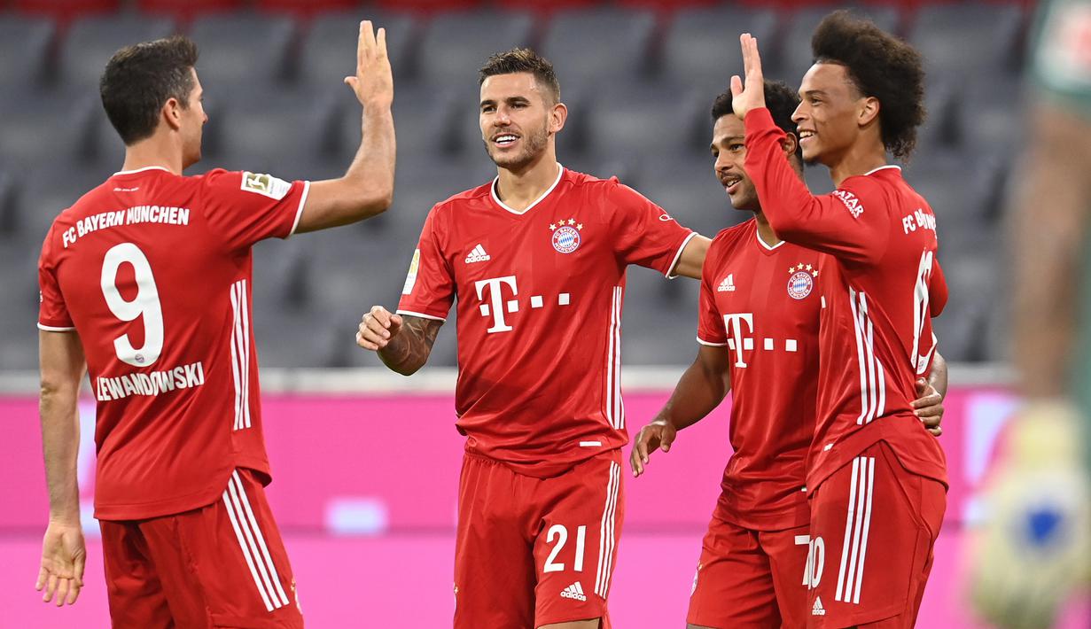 Foto Serge Gnabry Hattrick Bayern Munchen Pesta Gol Di Laga Perdana Liga Jerman Dunia Bola Com