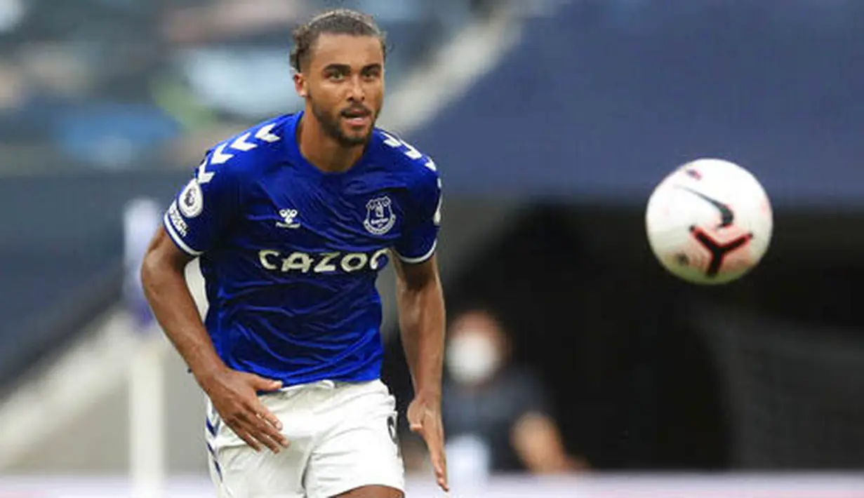 2. Dominic Calvert-Lewin (Everton) - Penyerang bernomor punggung sembilan itu sudah mengoleksi lima gol musim ini. Ia bersaing ketat dengan peraih gelar top skor musim lalu, Jamie Vardy. (Adam Davy/Pool via AP)