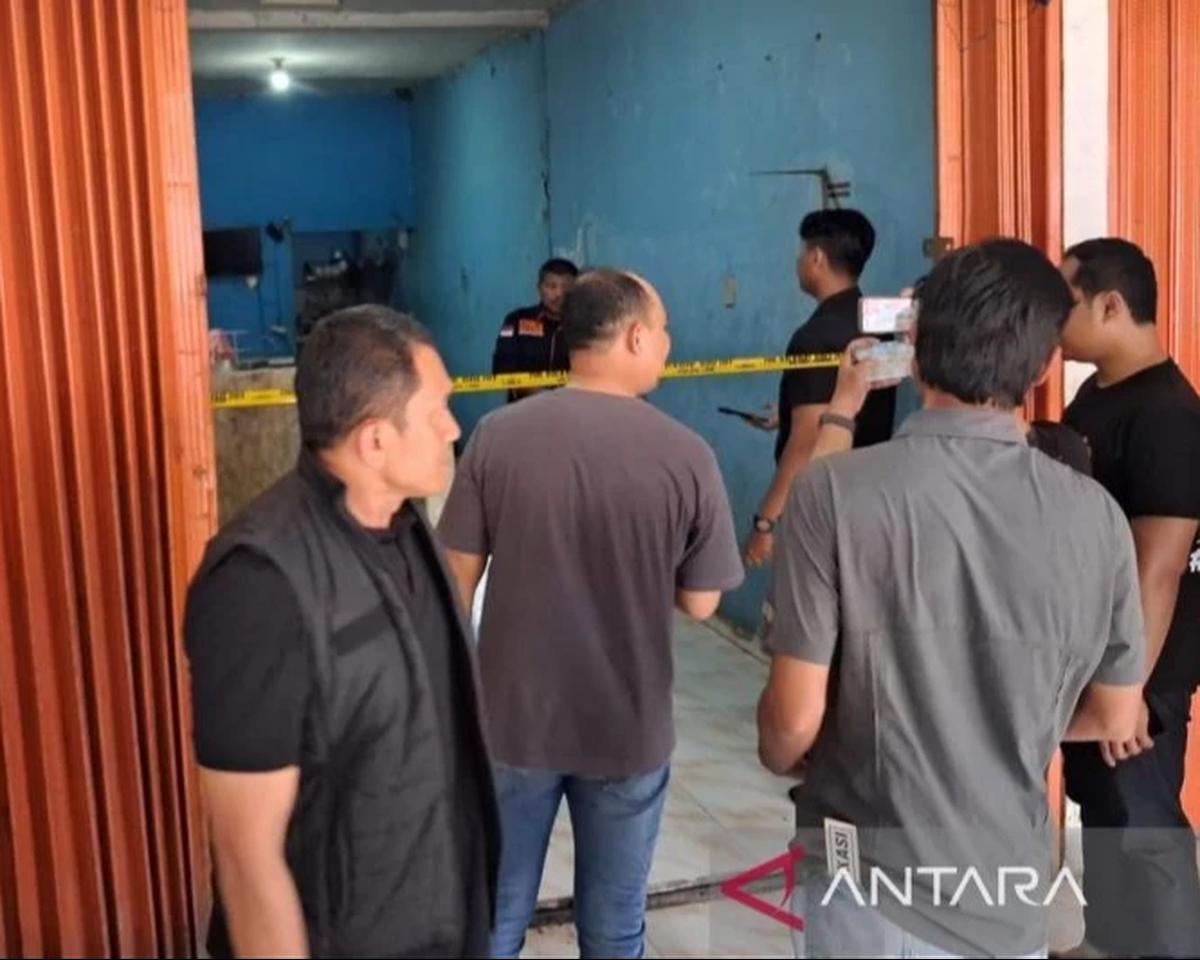 Bos Ayam Geprek Geger Temukan Mayat Karyawan dalam Freezer di Bekasi
