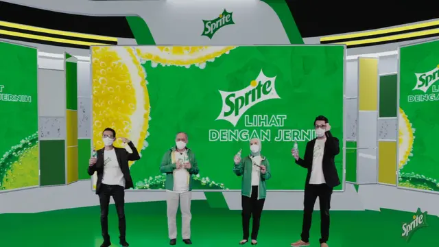 Mengganti Botol Plastik Bening, Sprite Penuhi Kebutuhan Kacamata Daur Ulang di Indonesia