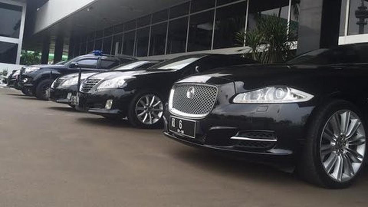 Mobil dinas rusak, Ketua DPR pakai 'Jaguar' berpelat RI 6