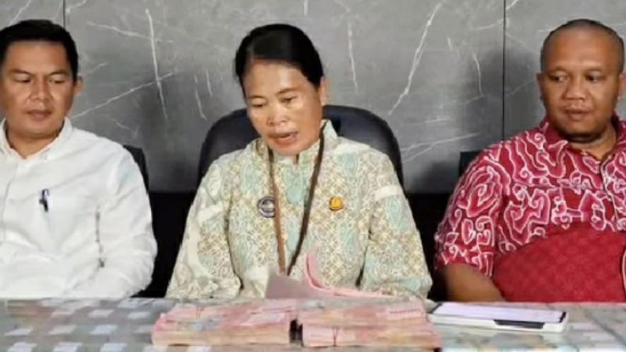 Fakta Unik: Hampir Rp1 Miliar Pengembalian Dana Desa Diserahkan Kejari Purwakarta ke Pemkab, Apa Sebabnya?