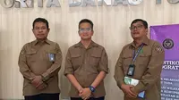 Direktur Utama BPODT, Jimmy Bernando Panjaitan (tengah) didampingi Direktur Keuangan Umum dan Komunikasi Publik, Bambang Cahyo Murdoko, beserta Kepala Divisi Komunikasi Publik – BPODT, Nelson Lumbantoruan (Reza Efendi/Liputan6.com)