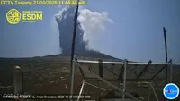 Tanpa Dentuman, Anak Krakatau Tiba-tiba Semburkan Abu Hitam Pekat
