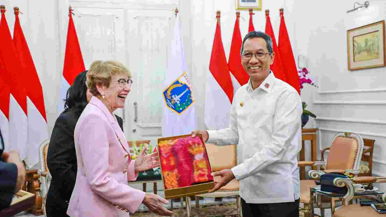Gubernur New South Wales Australia, Margaret Beazley bertemu Penjabat (Pj) Gubernur DKI Jakarta Heru Budi Hartono di Balai Kota DKI Jakarta, Kamis (25/5/2023).