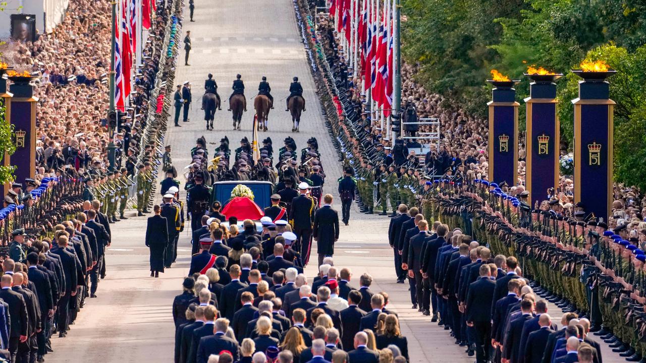 Ribuan Padati Oslo Saat Pemakaman Raja Norwegia Harald V