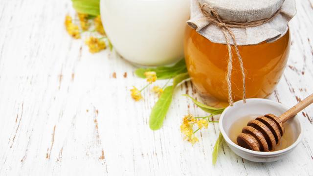 Khasiat susu Madu bagi kesehatan