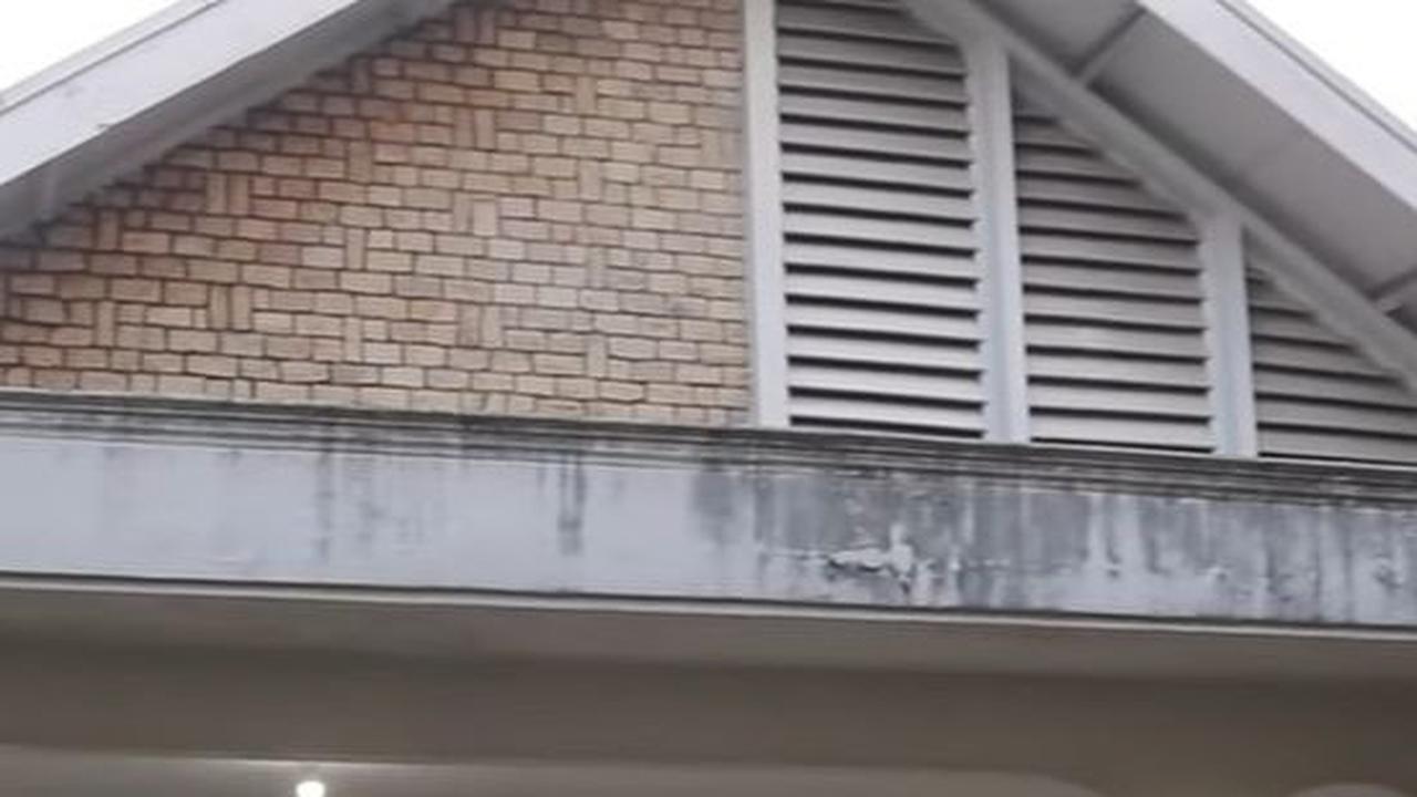 Seperti dikutip dari kanal YouTube halo biru, Selasa (06/02) memperlihatkan kondisi rumah dan kamar sederhana Ryamizard Ryacudu di Palembang, Sumatera Selatan.<br>