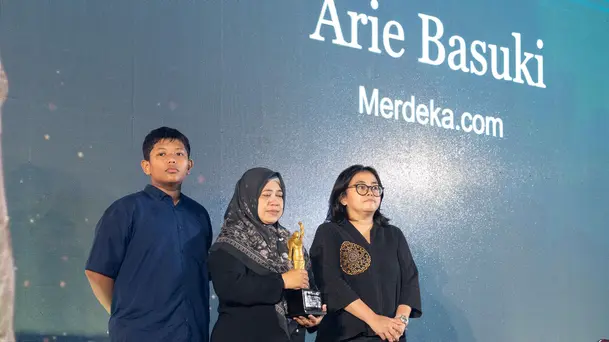 Foto Selamatkan Hutan Adat Papua, Arie Basuki Raih Penghargaan ARMA 2026