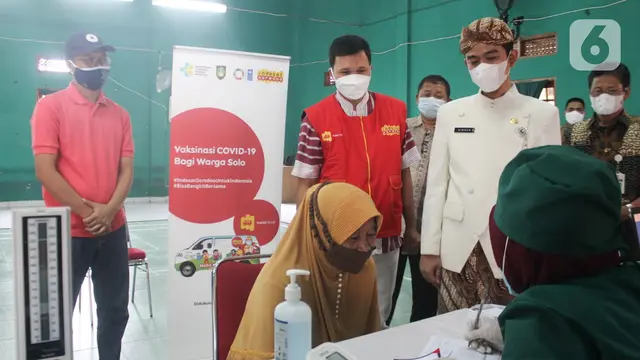 Mobil Klinik Indosat Ooredoo Berteknologi 5G Percepat Data Vaksinasi