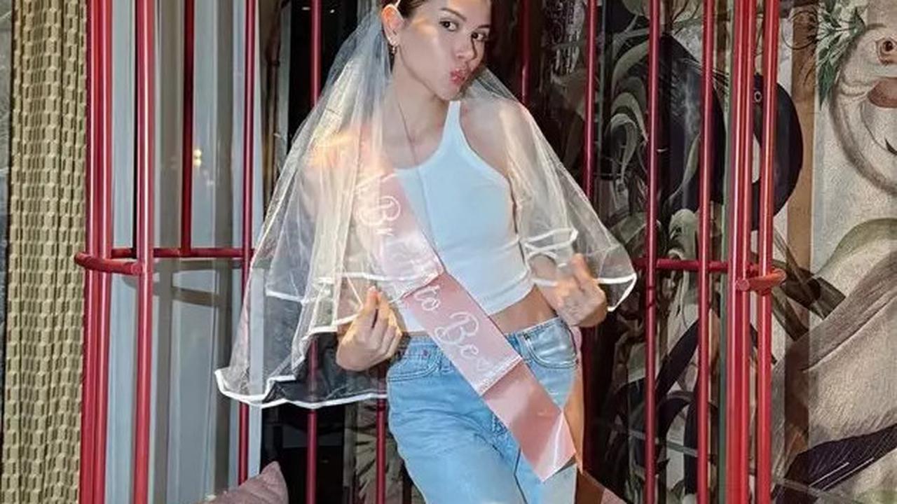 5 Potret Kejutan Bridal Shower Elegan Alyssa Daguise di Hotel Mewah, Tampil Cantik dengan Gaya Kasual