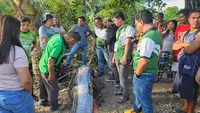 Viral Oarfish Sepanjang 4 Meter Terdampar di Pantai, Dianggap Pertanda Bencana (doc: Viral Press)