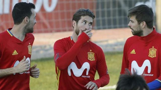 Sergio Busquets - Sergio Ramos - Gerard Pique