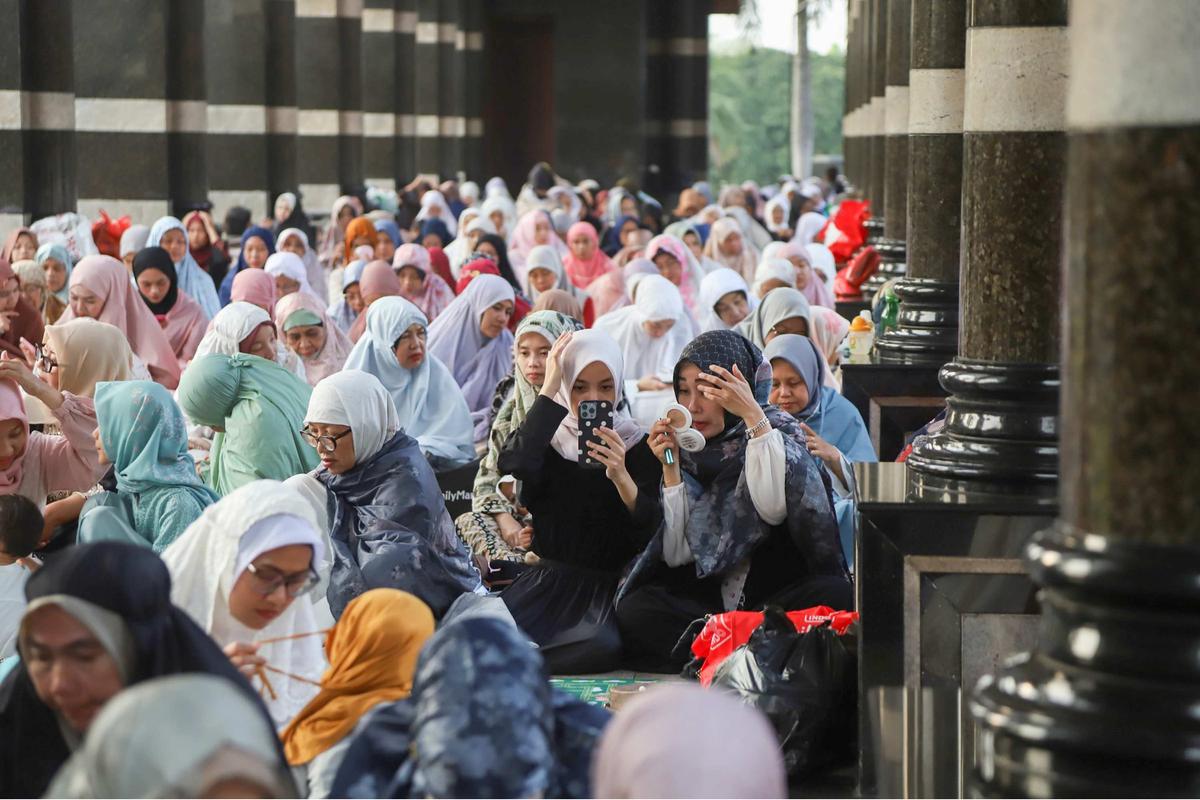 Salat Iduladha di Masjid Kubah Emas Depok