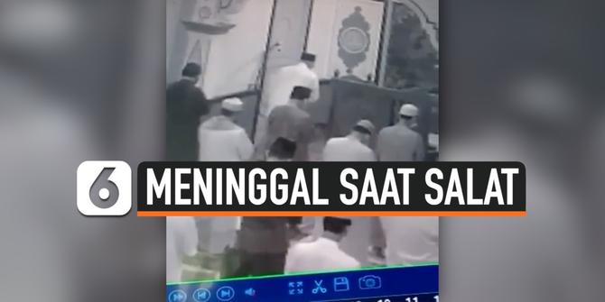 VIDEO: Detik-Detik Ustaz Meninggal Saat Jadi Imam di Masjid