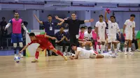 Ekspresi pelatih Timnas Futsal Indonesia, Hector Souto di peinggir lapangan saat Indonesia berhadapan dengan Thailand pada final Piala AFF Futsal 2026 di Nonthaburi Sports Complex Gymnasium, Nonthaburi hari Minggu, (12/4/2026). (Dok. FFI)
