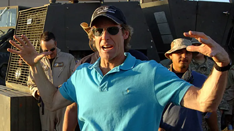 michael-bay-131011b.jpg