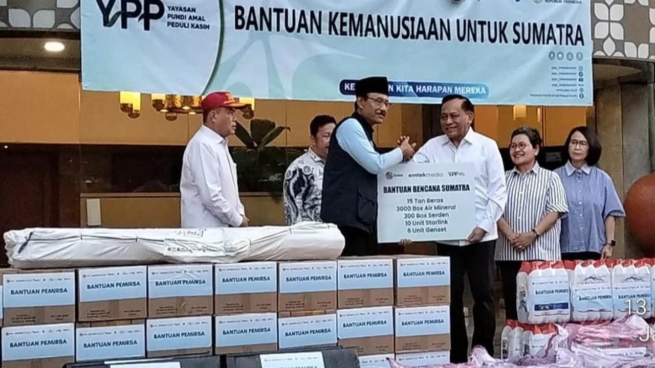FOTO: Emtek Group Salurkan Bantuan Kemanusiaan untuk Wilayah Terdampak Bencana Sumatera
