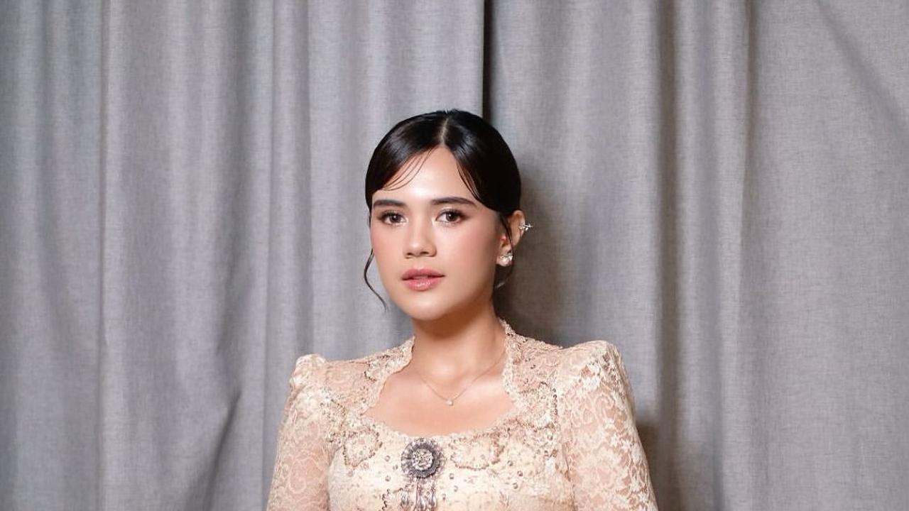 7 Potret Audi Marissa Tampil Anggun Jadi Bridesmaid di Pernikahan Ochi Rosdiana, Ini Reaksi Warganet
