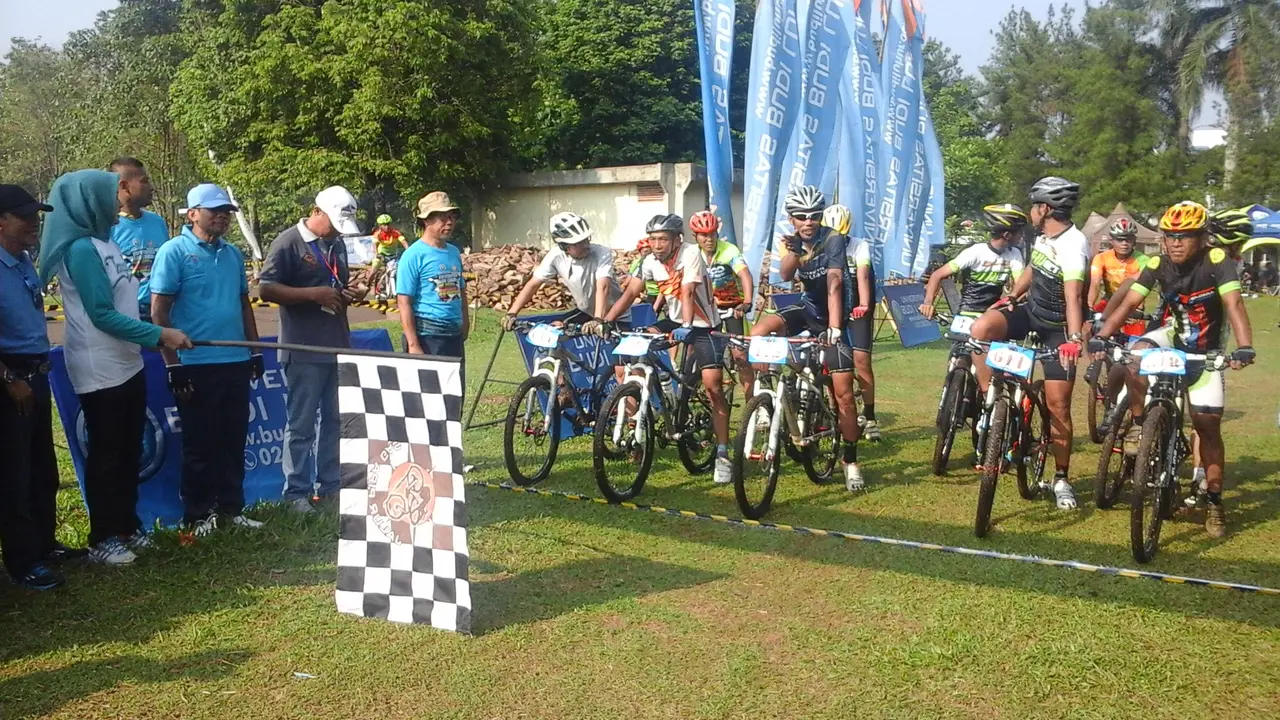 Atlet Sepeda Nasional Bersaing Ketat di UBL JPG Race