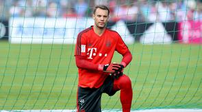 9. Manuel Neuer - Dibeli Bayern Munchen dari Schalke dengan harga 19 juta poundsterling. (AFP/Christof Stache)