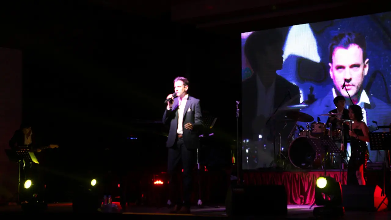  Tommy Page 