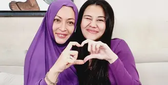 Angelina Sondakh dan Aaliyah Massaid (Instagram/keemaentertainment)