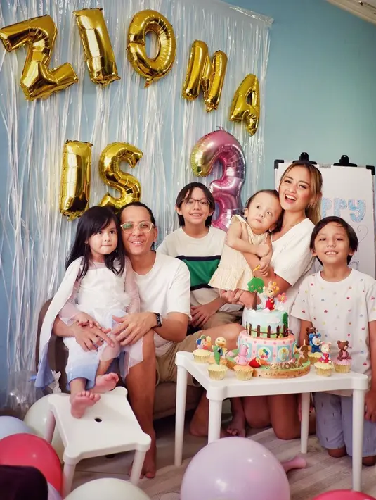 (Instagram/joannaalexandra)