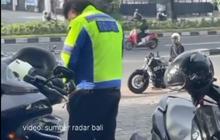 Viral Jaket Polantas Dipakai Pengendara Harley di Bali
