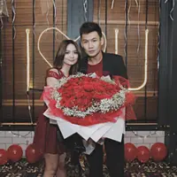 5 Potret Romantis Fendy Chow Lamar Stella Cornelia. (Instagram/stellarcor)