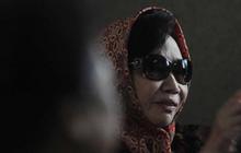  Dituntut 4 tahun, Nunun tos pengacara