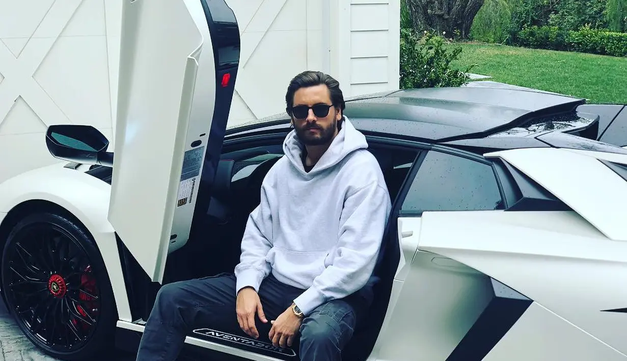 Keduanya sepertinya membuat keputusan yang serius usai Scott dikabarkan berselingkuh saat pesta perilisan album Kanye West. (instagram/letthelordbewithyou)