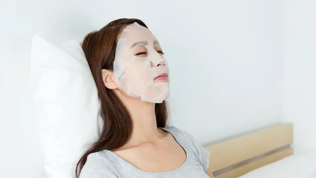 DIY Facial ala Salon di Rumah yang Bisa Jadi Healing Setelah Sibuk Seharian