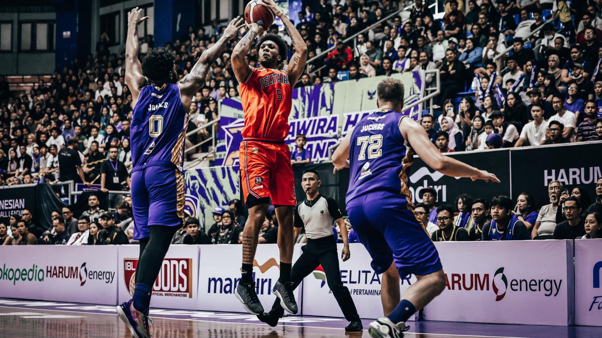 Pelita Jaya dan Satria Muda Menang di Hari Pertama IBL 2024