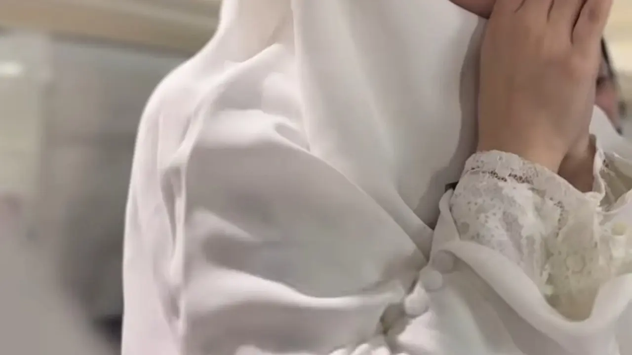 Celine Evangelista Umroh