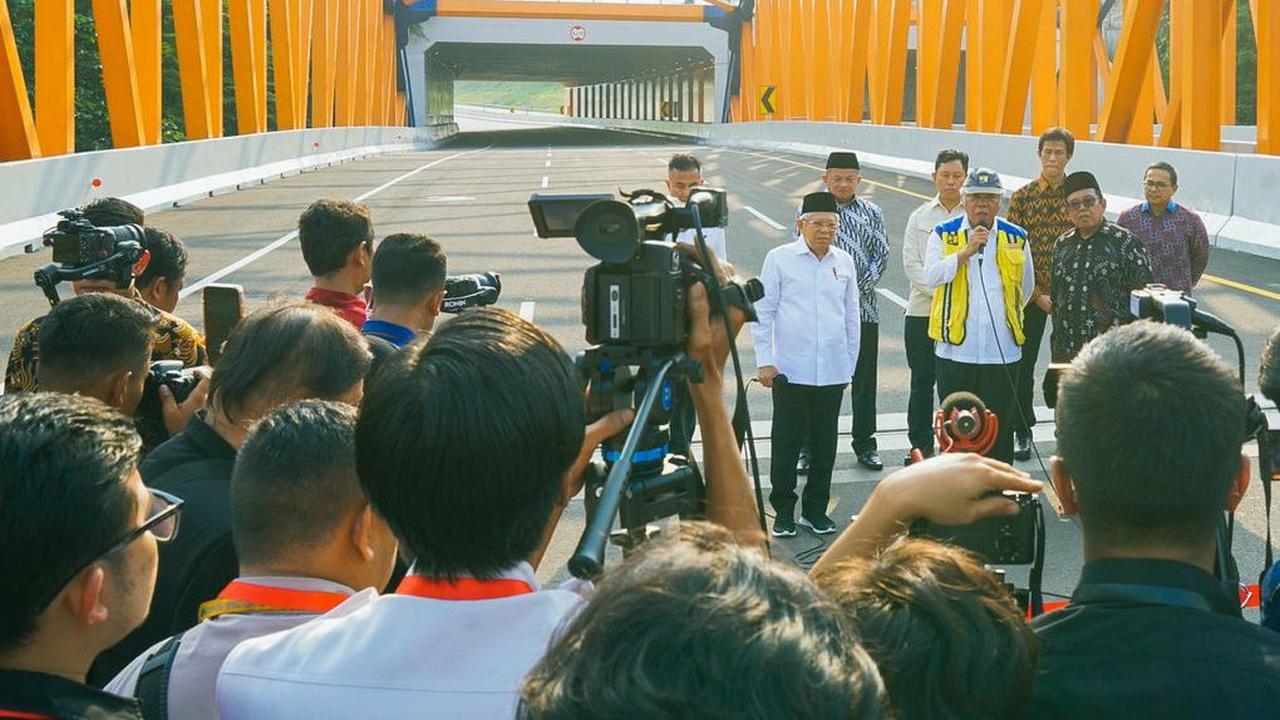 Lalu menjadi salah satu solusi mengurangi kepadatan lalu lintas dari ruas Tol Cikampek yang menuju Jakarta atau ke wilayah Bogor.
