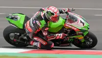 Pembalap Kawasaki, Jonathan Rea kesulitan menang di WSBK 2022 (AFP)