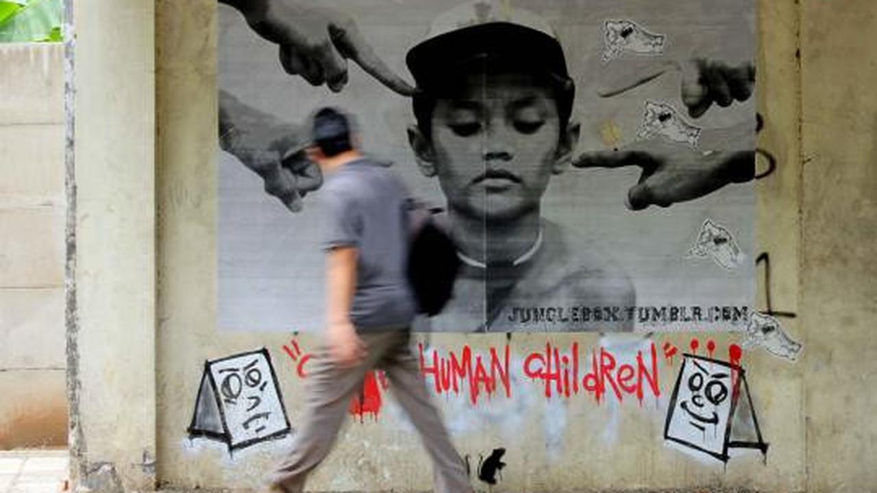 Mural bertema HAM dan anti-korupsi terlukis di dinding Ibu Kota