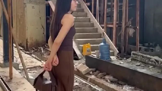 Potret Olivia Jensen saat Pantau Pembangunan Bisnis Soul Padel Club (credit: instagram/oliviajensen)