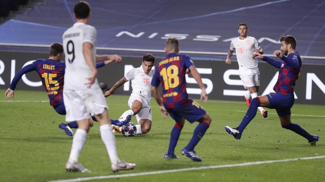 FOTO: Bayern Munchen Bantai Barcelona 8-2