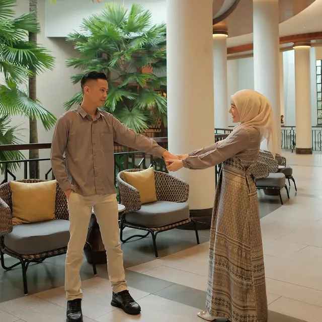 6 Potret Larissa Chou di Ramadan 2025, Tetap Memberikan ASI Eksklusif untuk Alesha