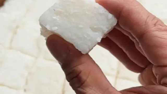 Cara Masak Lontong yang Padat dan Kenyal Pakai Rice Cooker