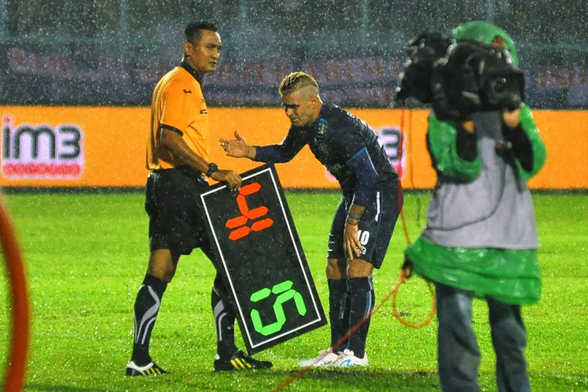 Cristian Gonzales Arema Cronus