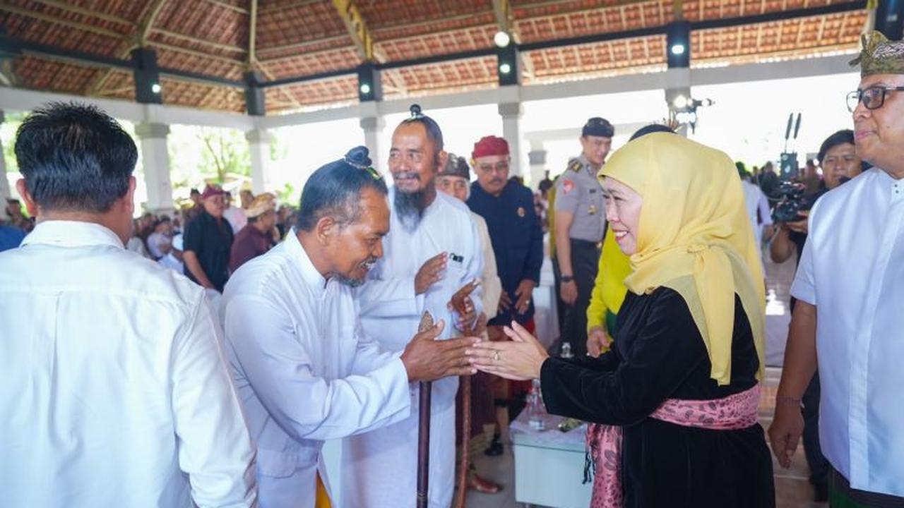 Gubernur Khofifah Ajak Umat Hindu Jatim Perkuat Semangat Perdamaian Dunia