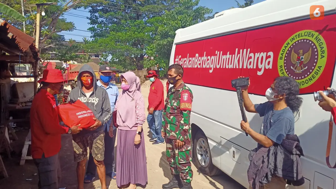 Gerakan Berbagi Untuk Warga Binda Sulsel (Liputan6.com/Fauzan)